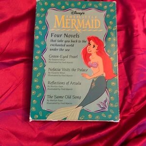 Disney The Little Mermaid Boxed Set — Teal & Red Accents